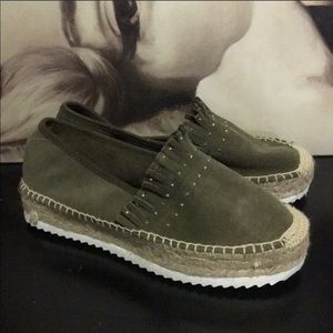 never worn espadrilles